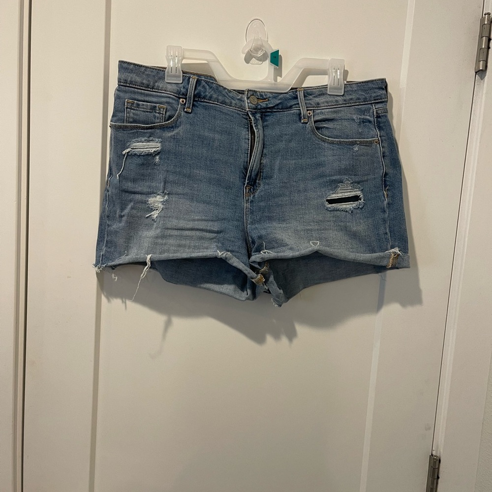 Old navy shorts. Sz 14